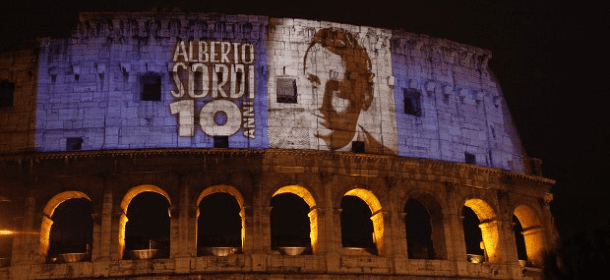 Alberto_Sordi_10_Anni_Colosseo_Small