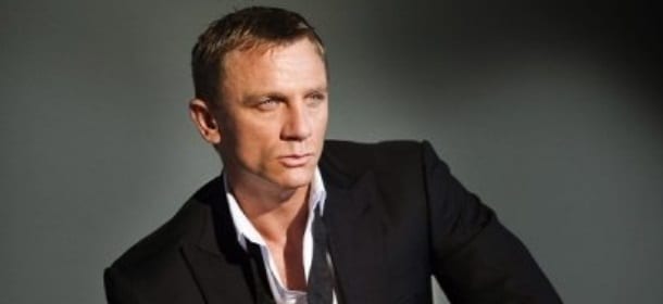 007, Daniel Craig a Roma: atterraggio col paracadute su Ponte Sisto