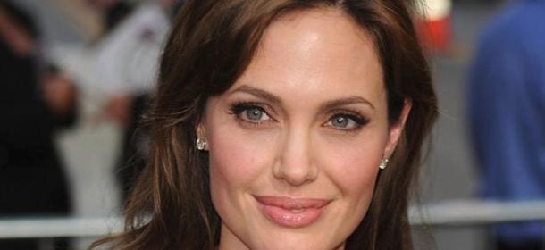 Captain Marvel, Angelina Jolie regista per 20 milioni di dollari?