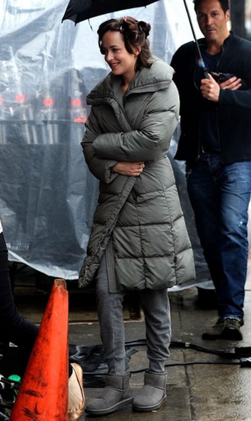 How to be single, Dakota Johnson sul set a New York [FOTO]