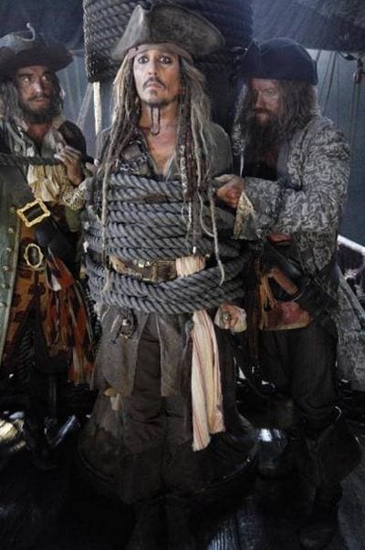 Pirati dei Caraibi 5, Johnny Depp di nuovo sul set: la prima foto ufficiale