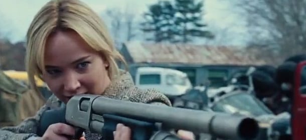 Joy: Jennifer Lawrence, Bradley Cooper e Roberto De Niro nel primo trailer