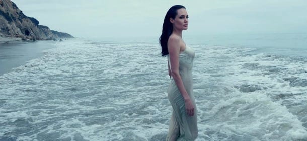 By the Sea, Angelina Jolie parla del suo film su una coppia in crisi: "Non è autobiografico"