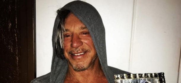 Tiger, Mickey Rourke insegna la boxe nel nuovo film di Alister Grierson