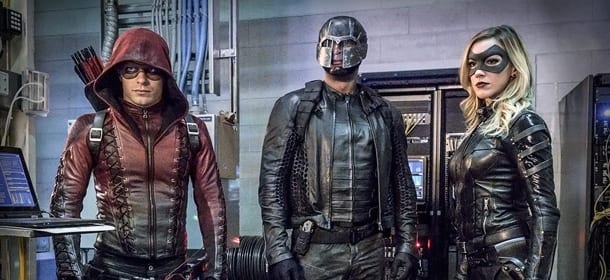 Arrow 4x12: il ritorno di Colton Haynes e l'arrivo del padre di Felicity