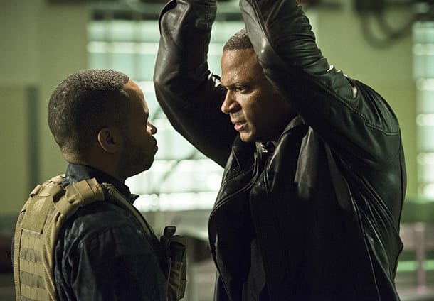 Arrow 4x20: il lato oscuro e la luce