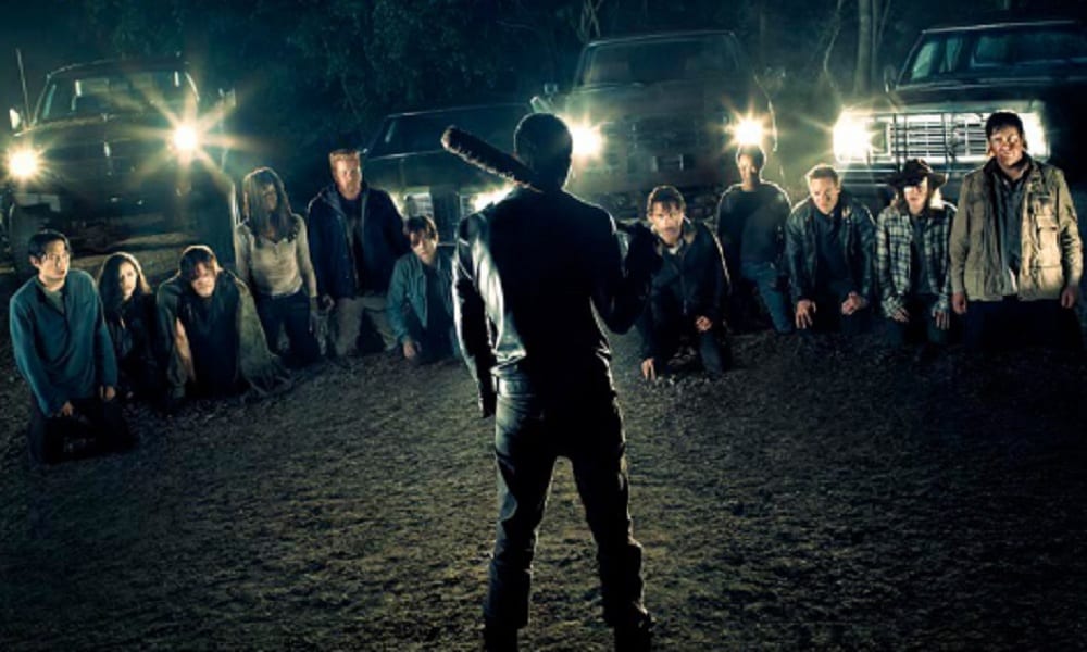 The Walking Dead 7: chi è la figura misteriosa? Le ultime sulla serie