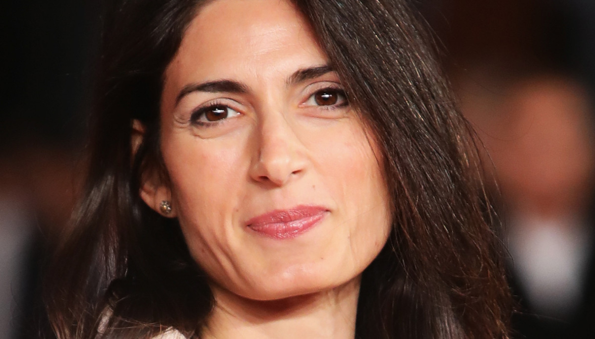 Sabrina Ferilli delusa scrive alla sindaca Raggi. Ecco il motivo.