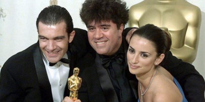 Pedro Almodóvar annuncia il suo nuovo film con Penélope Cruz e Antonio Banderas [VIDEO]
