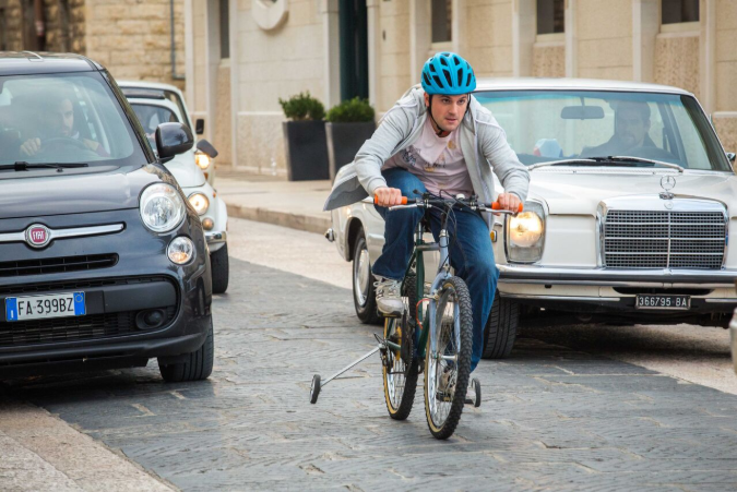 Tonno spiaggiato: la commedia super divertente con Frank Matano [FOTO]