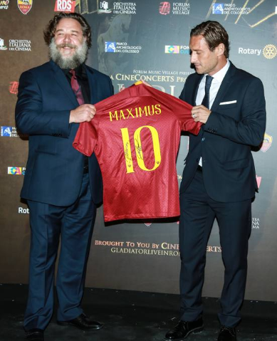 Russell Crowe a Roma per la proiezione speciale de Il Gladiatore [FOTO]