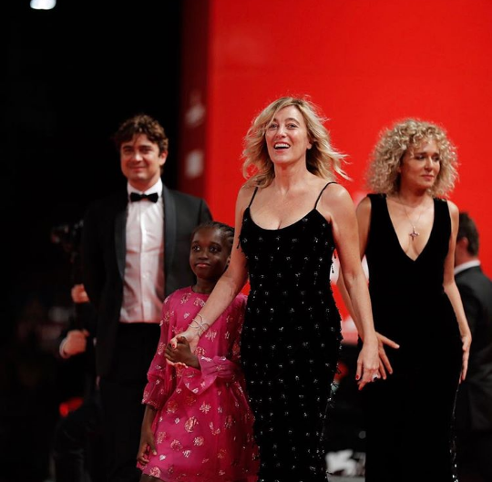 Venezia 75: Riccardo Scarmacio e Valeria Golino insieme sul red carpet [FOTO]