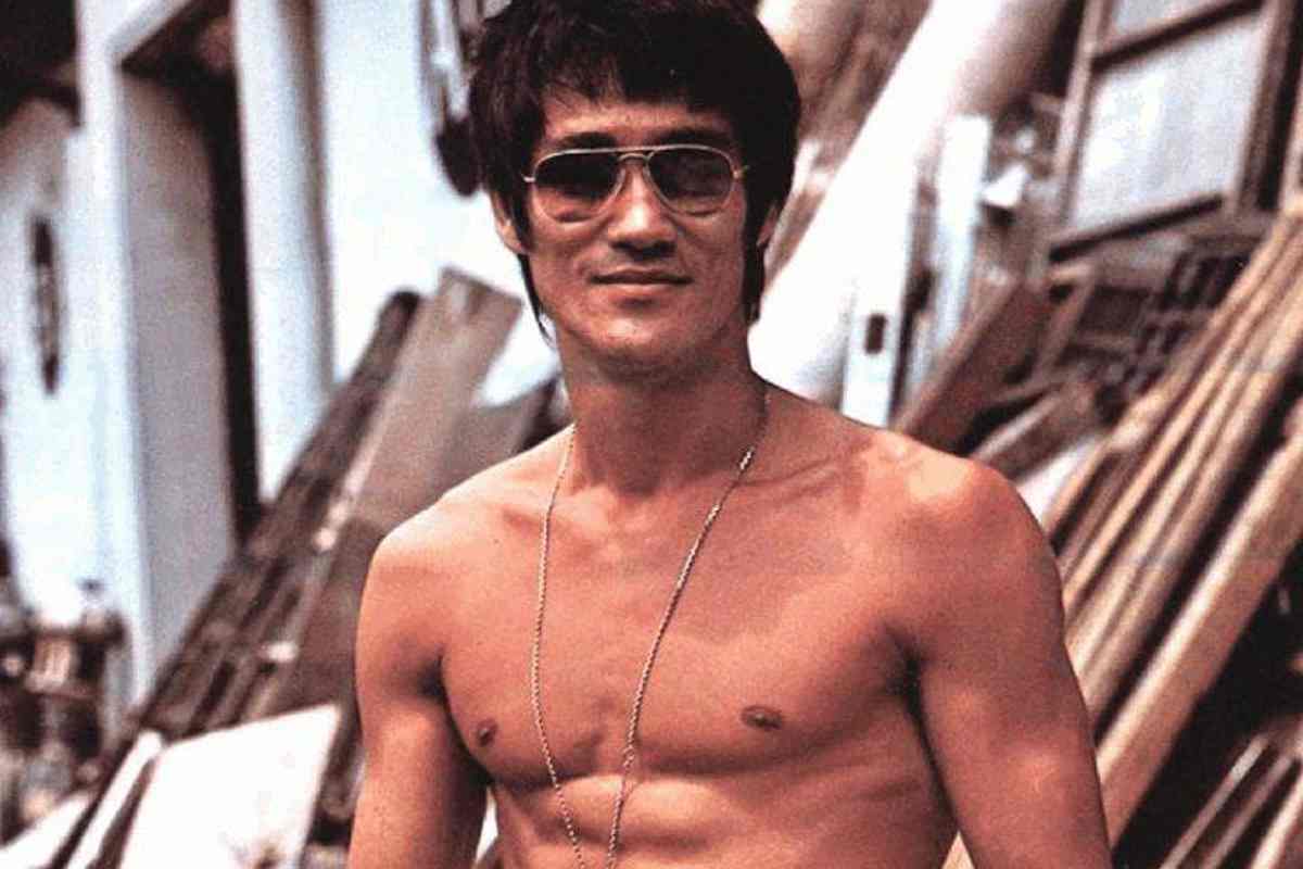 Con questo allenamento ottieni il fisico di Bruce Lee