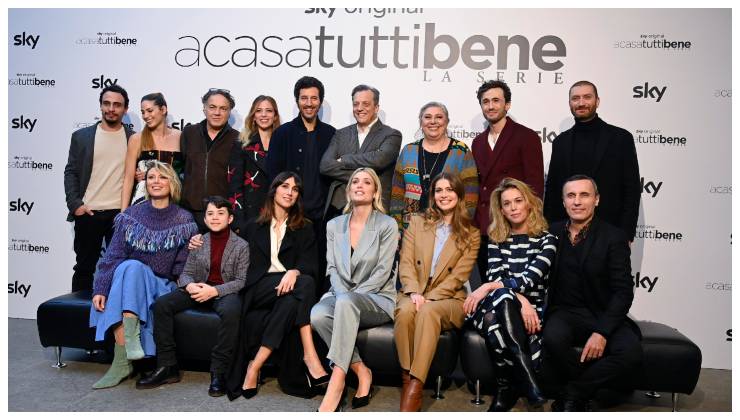 A casa tutti bene cast