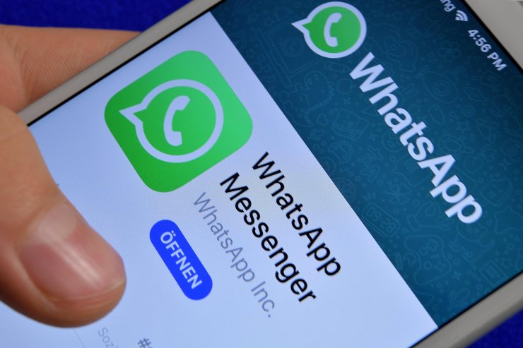 whatsapp su un telefono