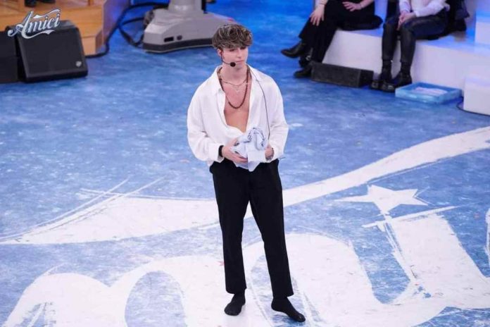 Mattia Zenzola, dietro al successo del vincitore di Amici c'è lei a