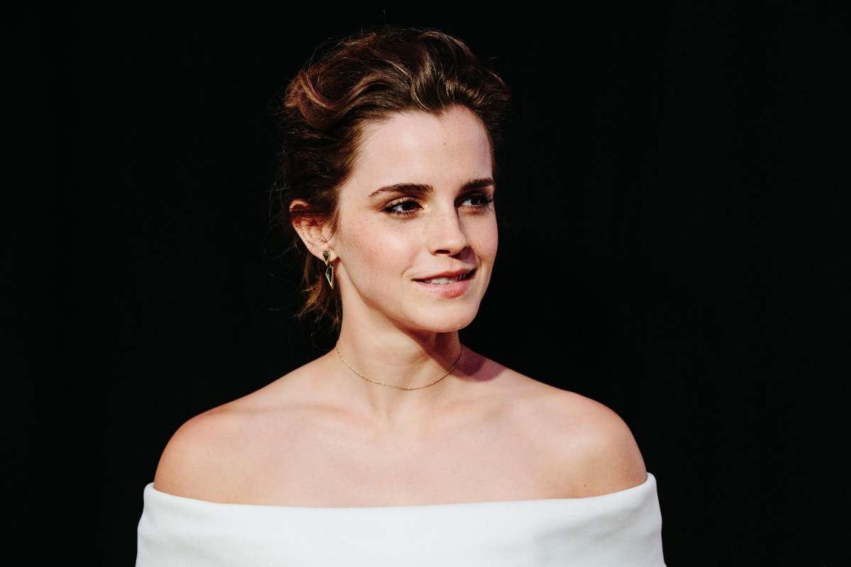 Emma Watson scherza con Brad Pitt e viene attaccata dai fan