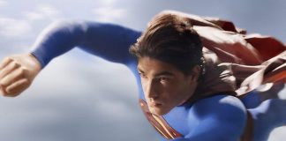 Superman che vola