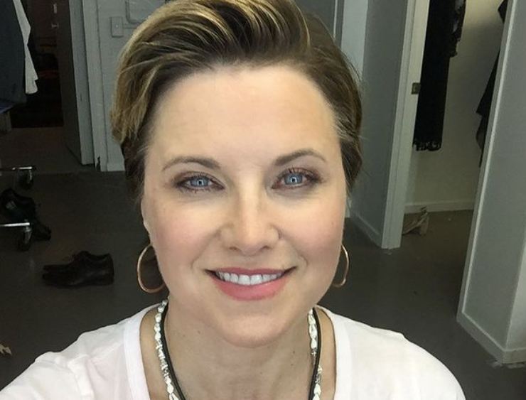 Lucy Lawless sorridente