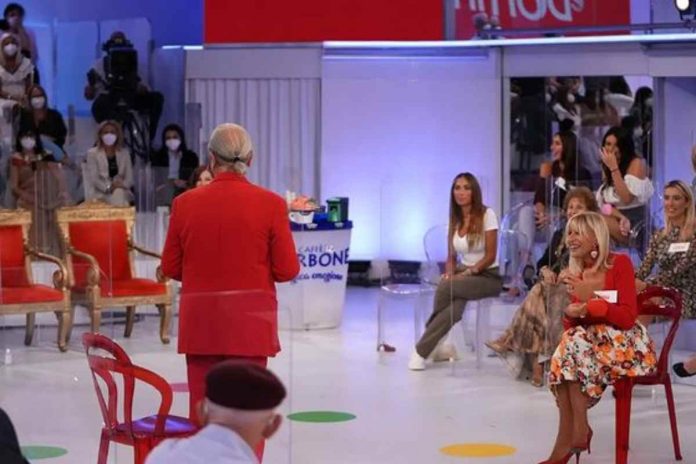 Lo studio di Uomini e Donne Quando inizia Uomini e Donne in autunno