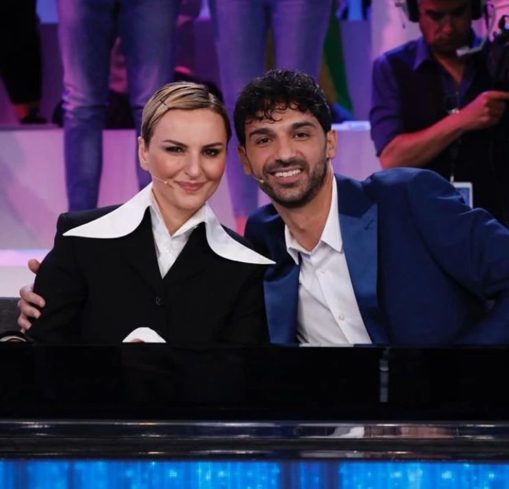 Arisa e Raimondo Todaro fuori da Amici 23