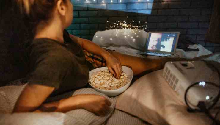 è importante usare sottotitoli in lingua originale quando si guardano serie tv in lingua