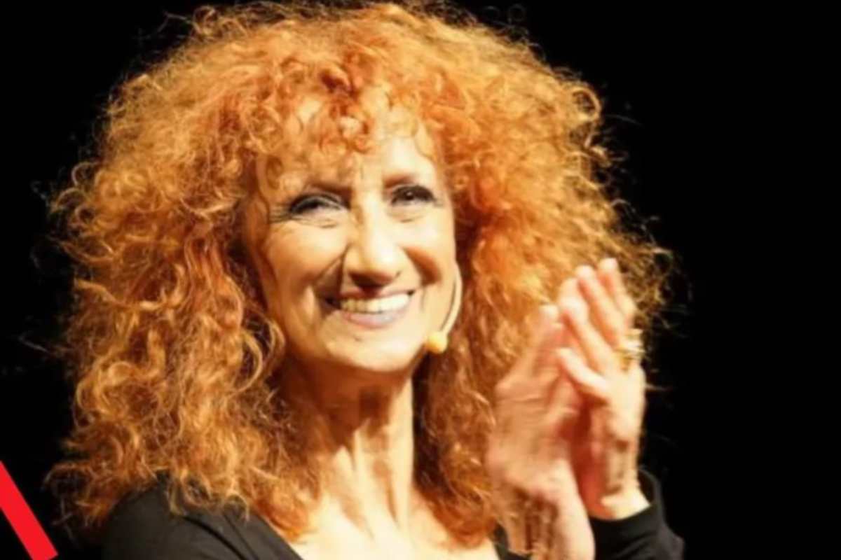 Anna Mazzamauro riporta in scena Fantozzi a teatro