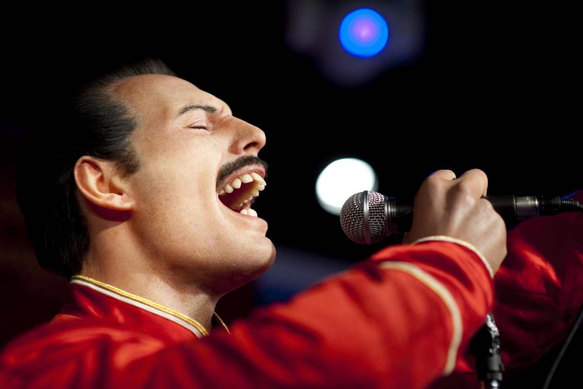 Come morì Freddie Mercury?