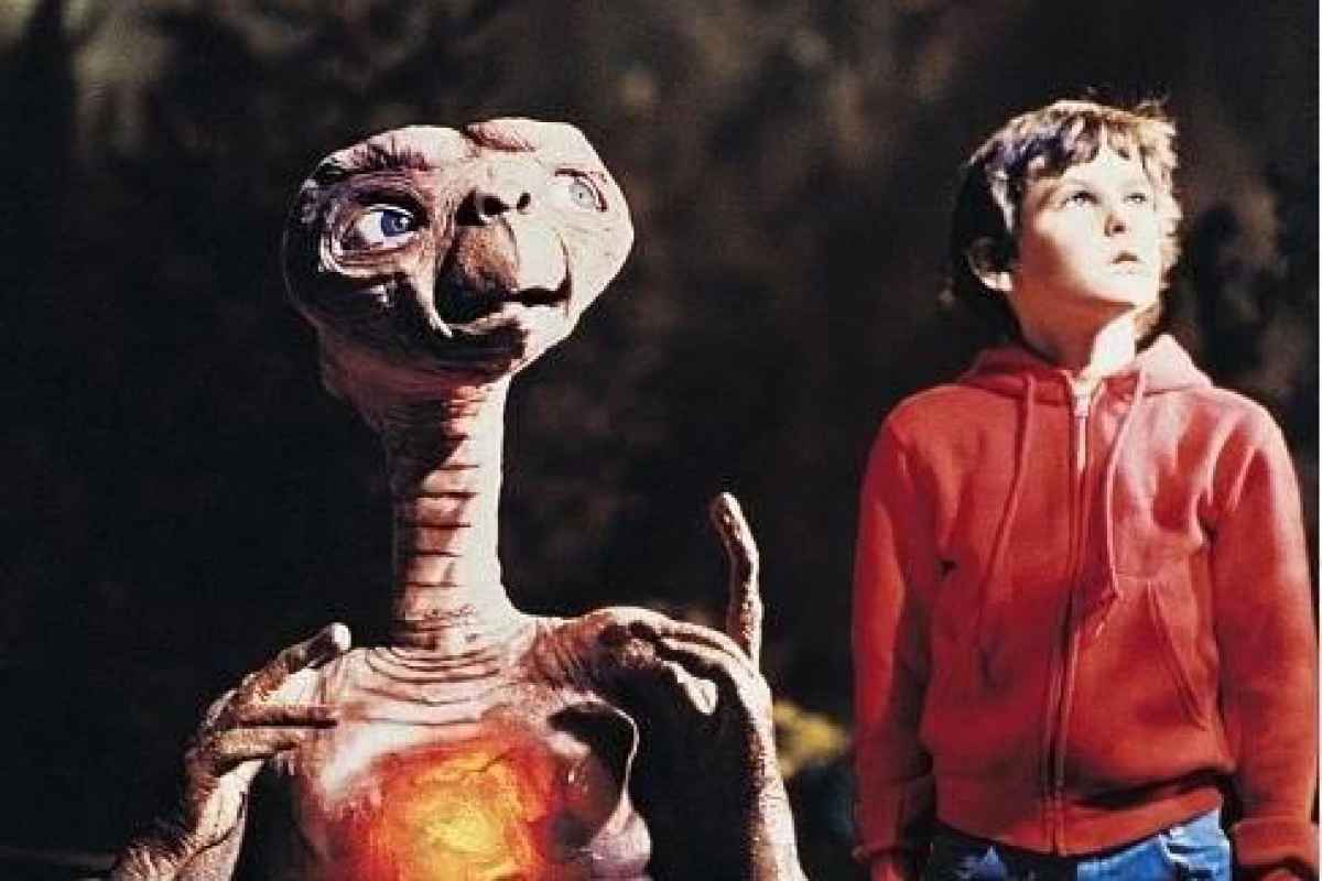 E.t. L'Extraterrestre con Elliot